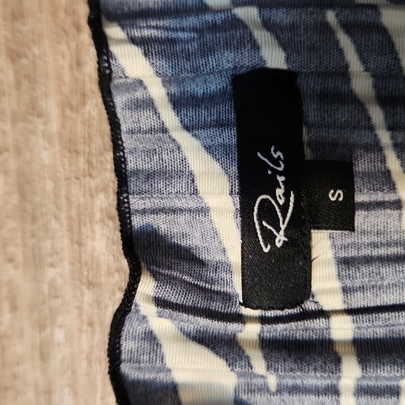 Rails Aasia Patterned Top - Picture 4 of 5